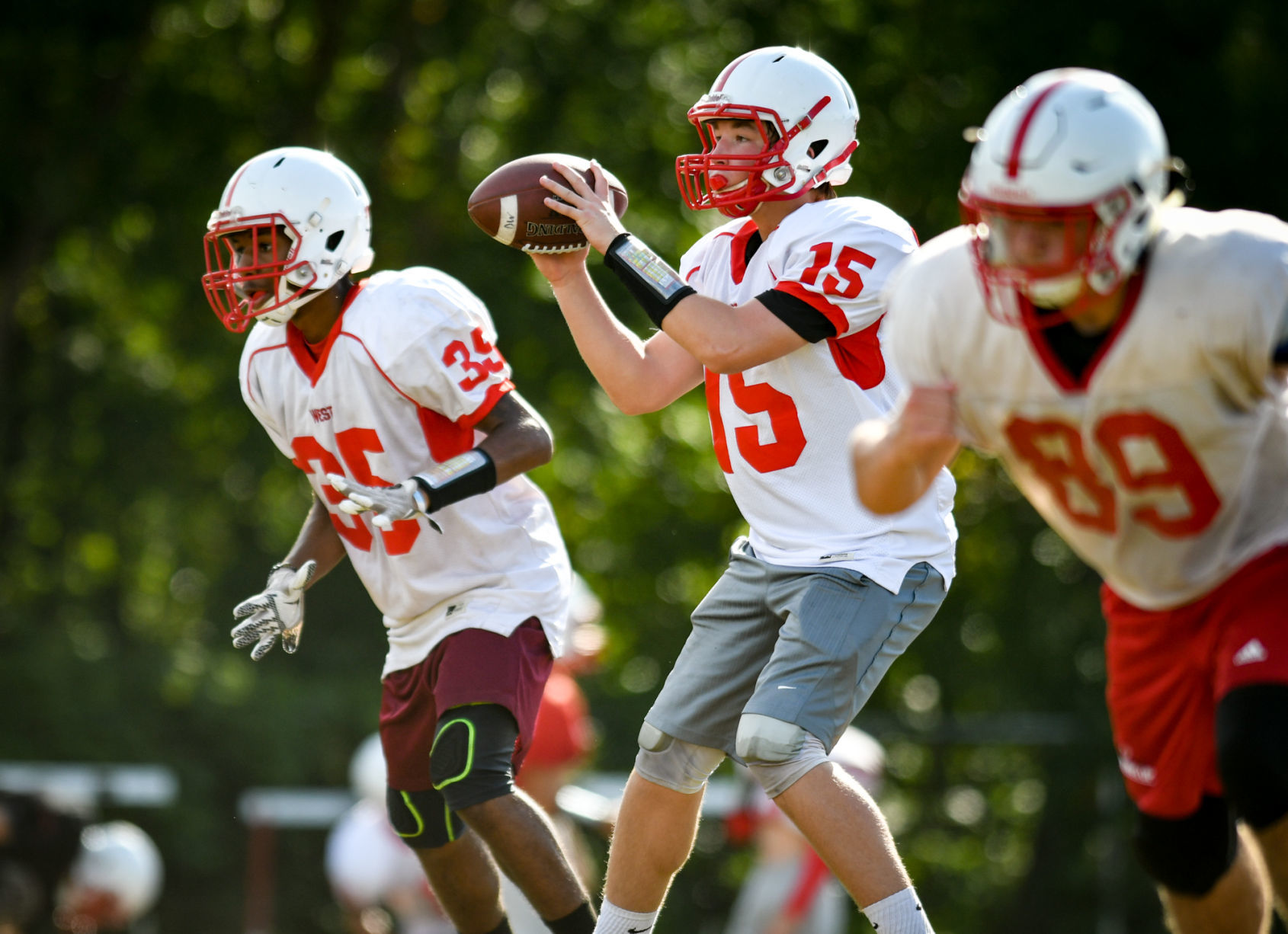 081619-qct-spt-west-fball-034a.JPG